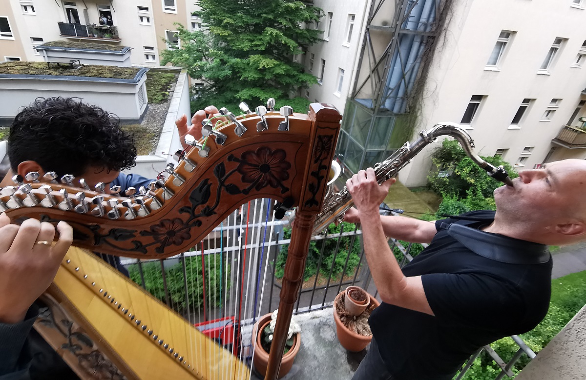 Balkonkonzert für alle im Bestand der altoba