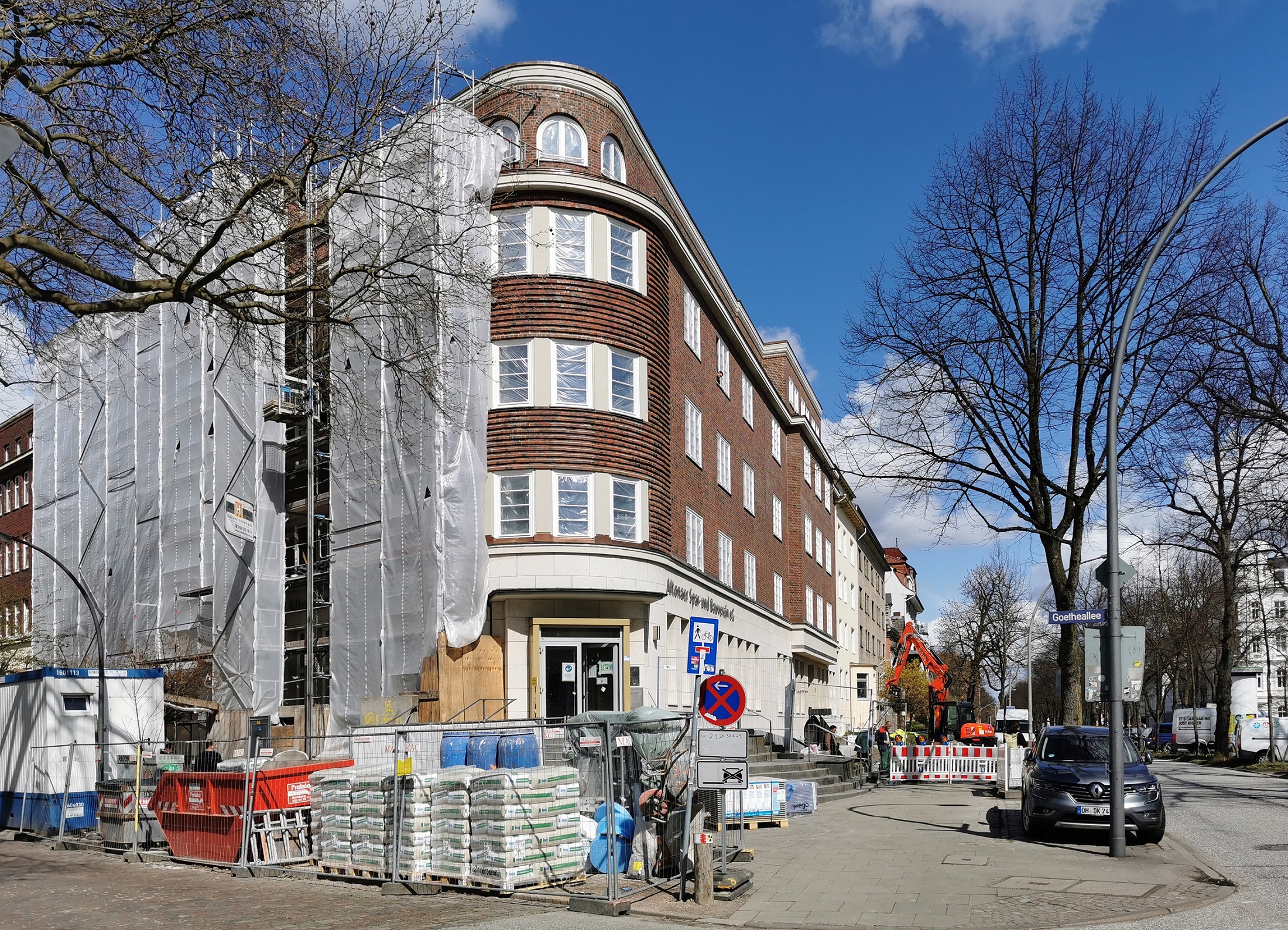 0421_Max Brauer_KWE_1350_Wedekind Die alte altoba-Geschäftsstelle wird umgebaut, Blick auf die Ecke Max-Brauer-Allee 71/Goetheallee 4